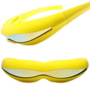 Simpatico Personaggio Robot Cartone Animato Con Occhiali Da Sole Isolati Su Sfondo Bianco - Foto 12